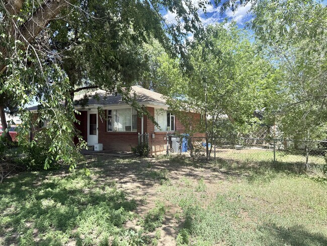 Building Photo - 1700 Whedbee St
