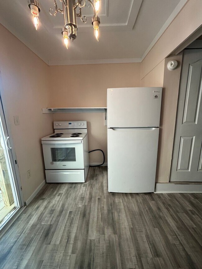 Building Photo - One bedroom two-story home in Kulpmont