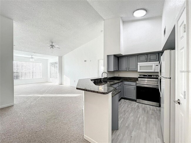 Building Photo - 13028 Plantation Park Cir