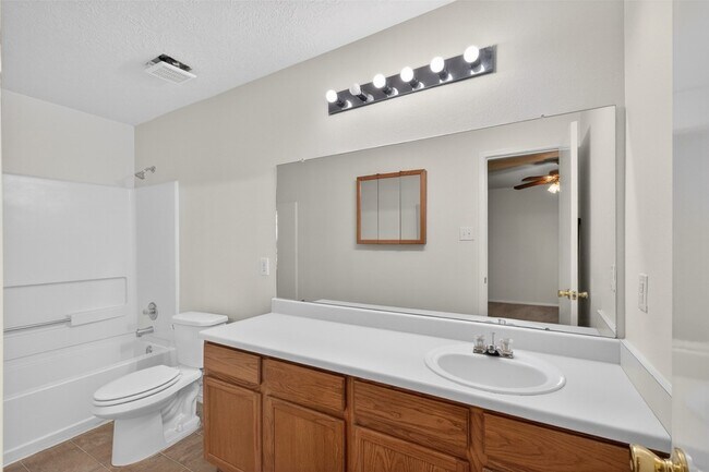 Building Photo - 1208 Cambay Dr