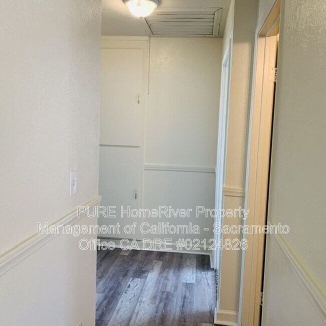 Building Photo - 5320 Andrea Blvd