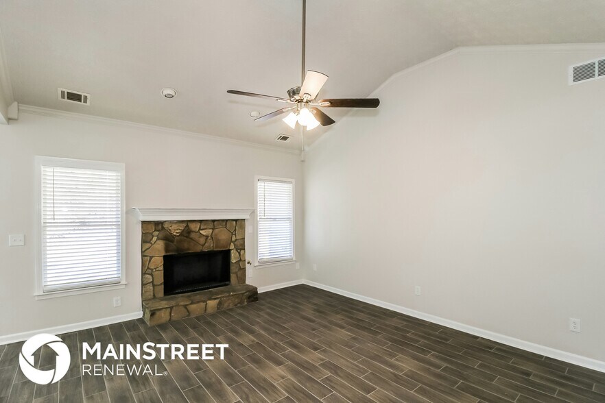 Building Photo - 355 Freeman Dr