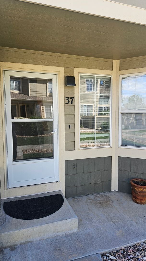 Building Photo - Cute 2 Bed Townhome in Southeast Fort Collins