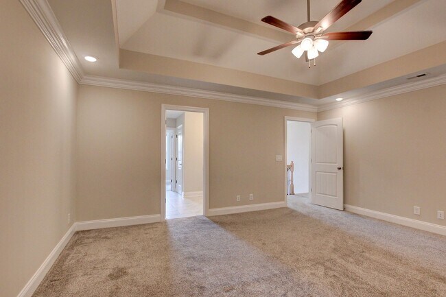 Building Photo - 230 Cotoneaster Ln