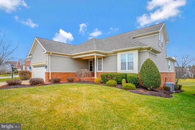 Building Photo - 13784 Charismatic Way