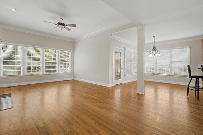 Building Photo - Spacious and Move-in Ready 4-Bedroom in Cary!