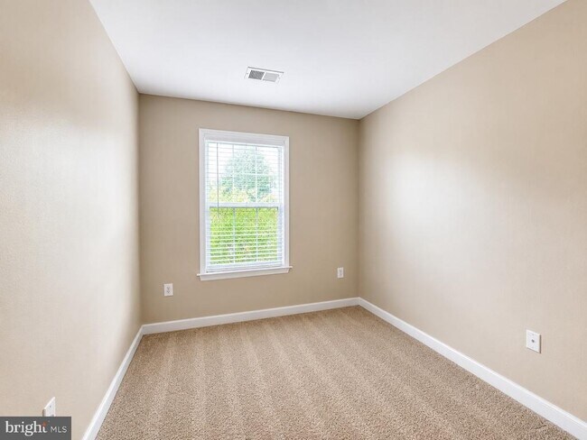 Building Photo - 6065 Ticket Way