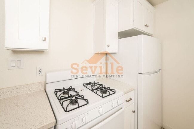 Building Photo - 2950 Stanton St