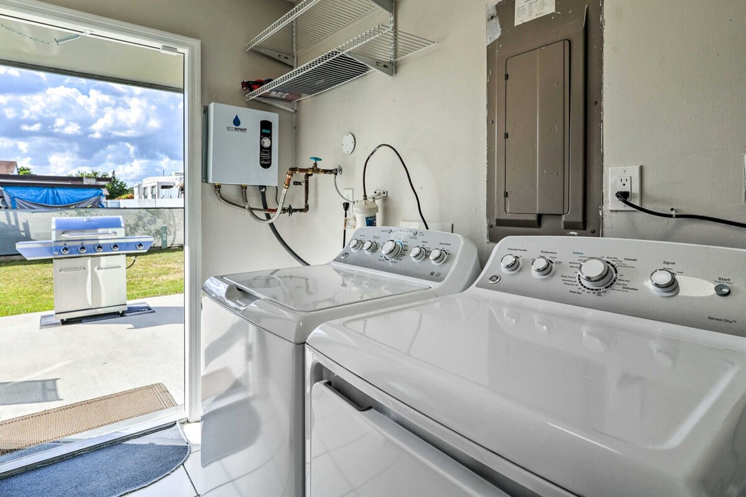 Building Photo - 19662 SW 120th Ave