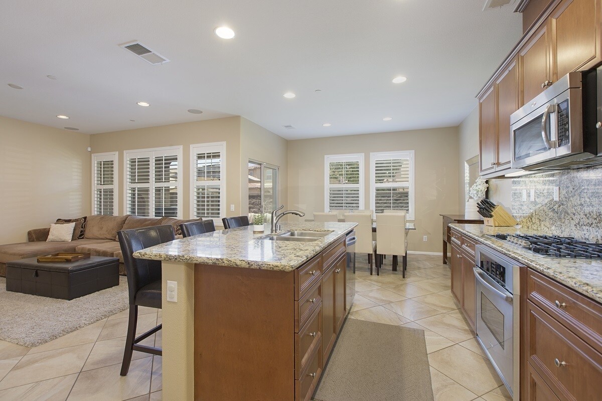 Building Photo - 8516 Old Stonefield Chase
