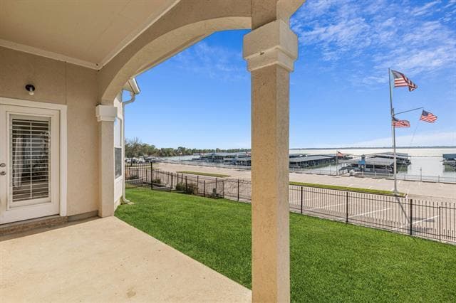 Building Photo - 2046 Pontchartrain Dr