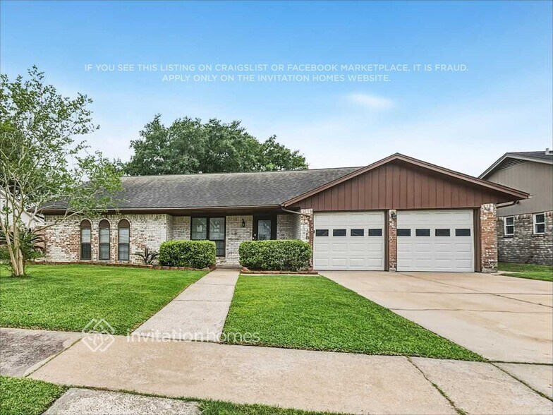 Building Photo - 1824 Meadow Creek Dr