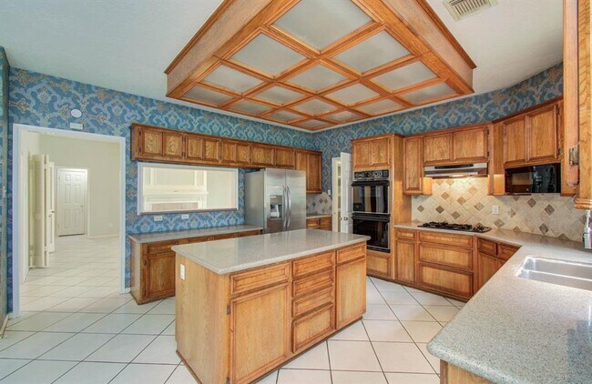 Building Photo - 16839 Willow Bend Ct
