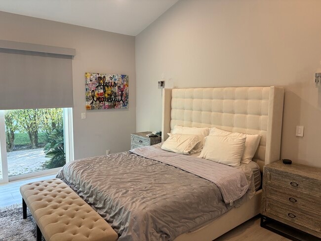 Building Photo - 1050 Lytham Ct