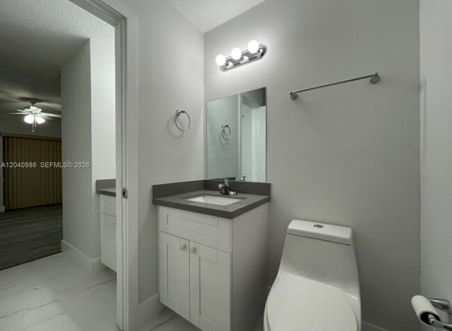 Building Photo - 6854 NW 173rd Dr