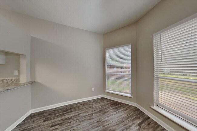 Building Photo - 16423 Concord Falls Ln
