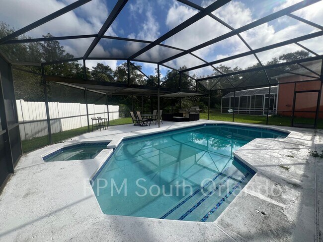 Building Photo - Beautiful 4 Bedroom 2.5 Bath Home with Hea...