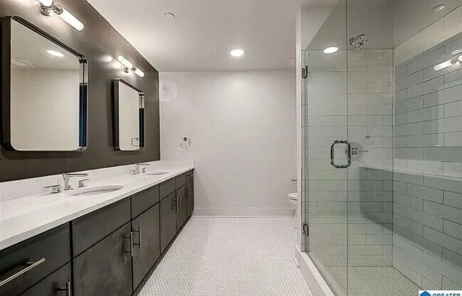 Building Photo - Welcome to Magic City Living! Huge, 1 Bed 1 Bath, Loft Style Apartment in the Heart of Downtown!