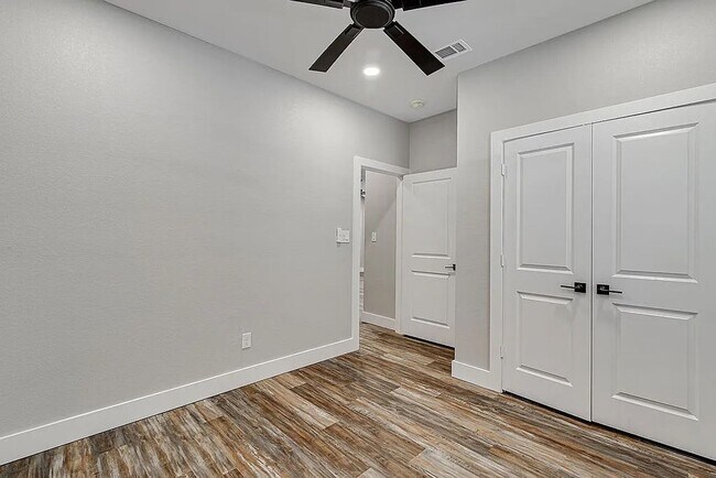 Building Photo - 91 Live Oak St