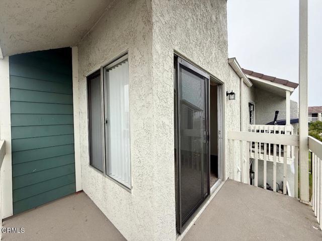 Building Photo - 263 S Ventura Rd