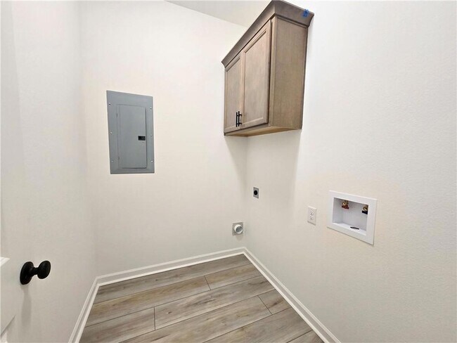 Building Photo - 71752 Spike Dr