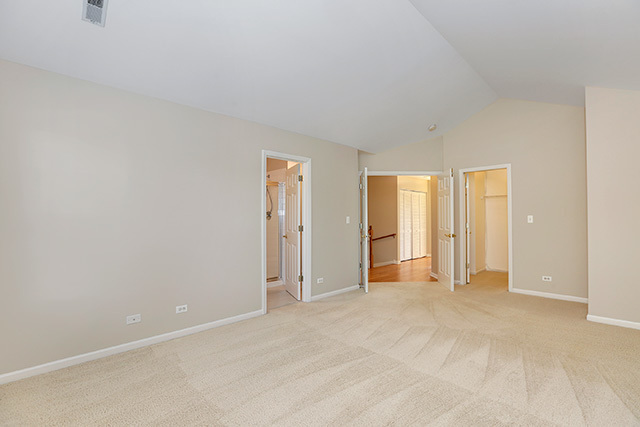 Building Photo - 860 S Insignia Ct