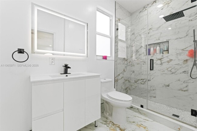 Building Photo - 2328 NE 37th Terrace