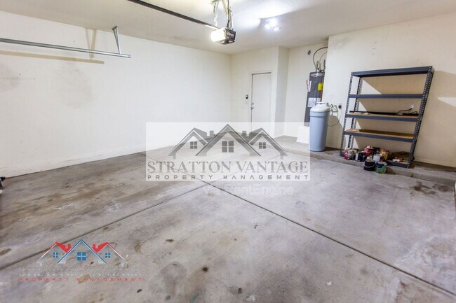 Building Photo - 3522 S 81st Dr