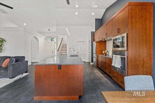 Building Photo - 12580 W Mardia St