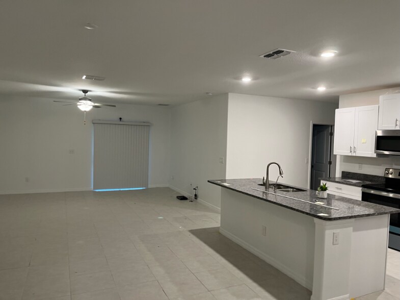 Building Photo - 31350 Barrel Wave Way