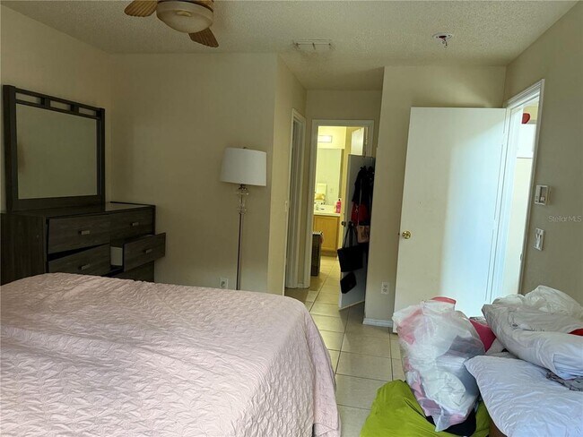 Building Photo - 13112 Meadowfield Dr