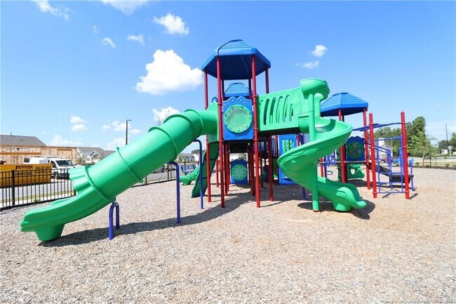 Building Photo - 360 Freestall Dr