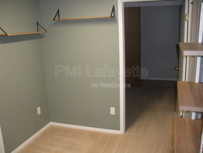 Building Photo - 2547 Nottingham Pl