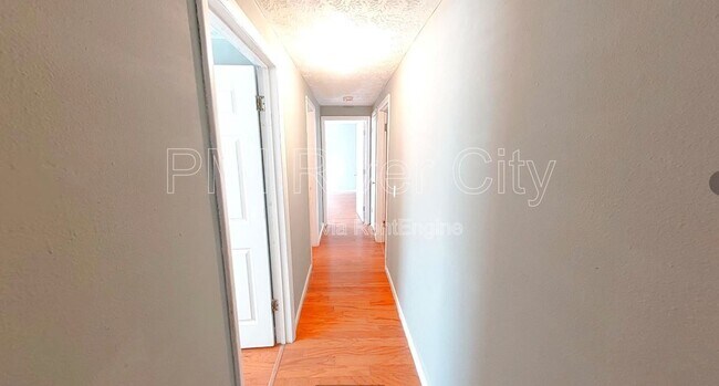 Building Photo - 7471 John F Kennedy Dr W