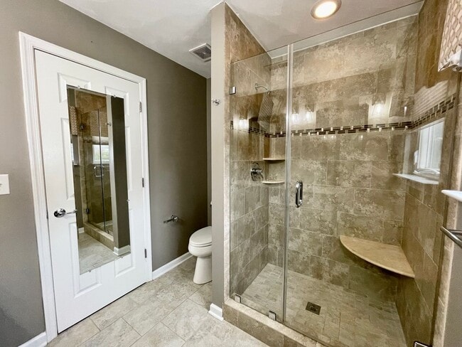 Building Photo - 3-Story Duplex in Chesapeake Beach! Ready 05-06-26! Fenced Backyard - Attached Garage - Pet Frien...