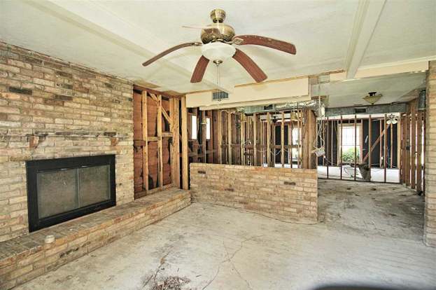 Building Photo - 106 Kirby Cir