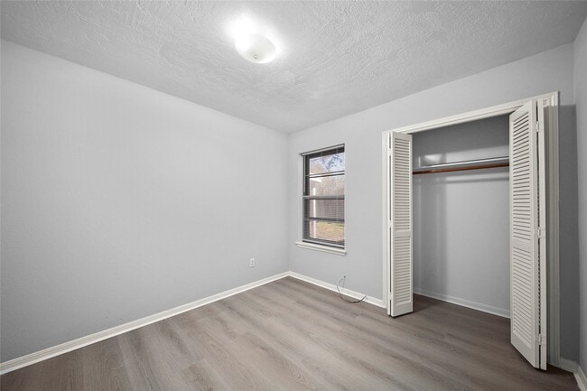 Building Photo - 13703 Piping Rock Ln