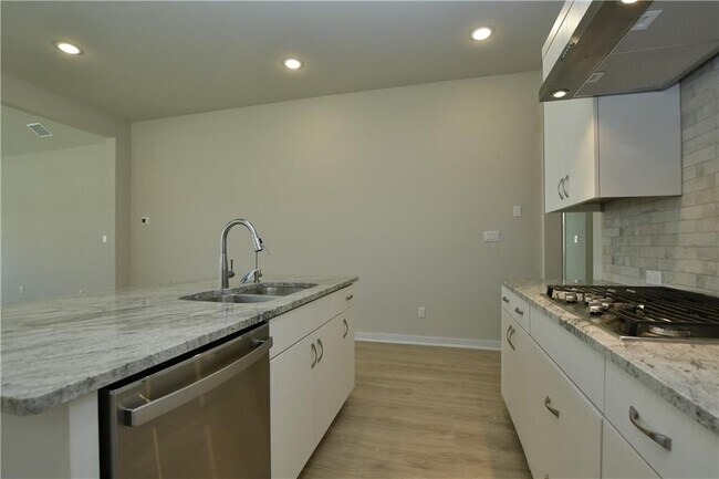 Building Photo - 145 High Plains Dr