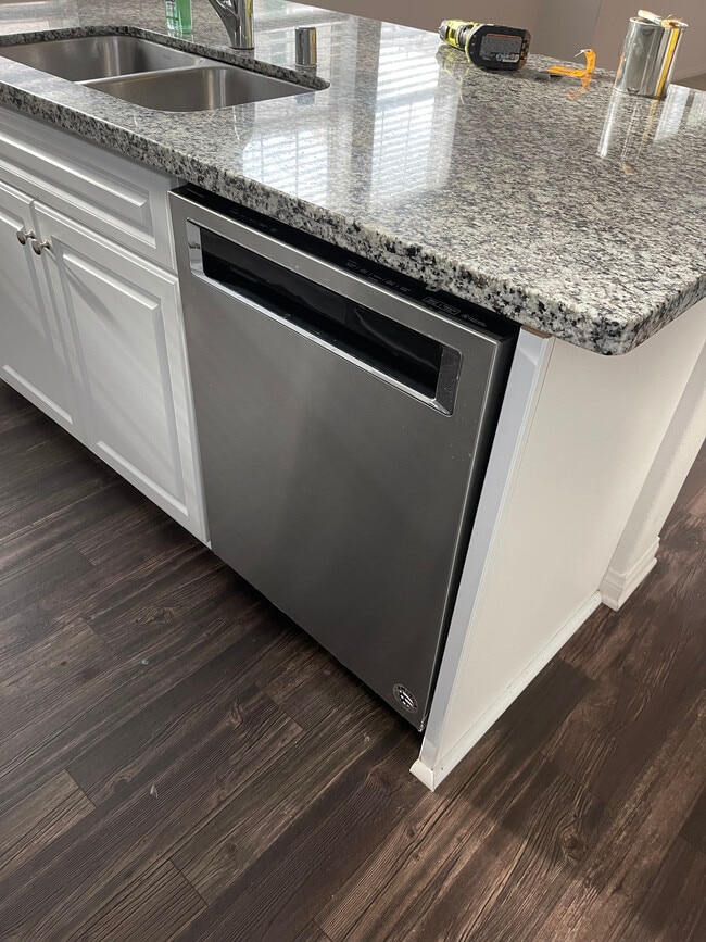 Building Photo - 14111 W Birch Ln