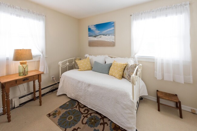 Building Photo - 16 Beechwood Dr