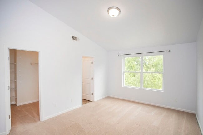 Building Photo - 3601 Harpeth Springs Dr