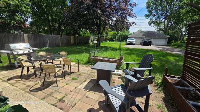 Building Photo - Spacious 4BR  in Saint Paul | 2 Full Baths - VIDEO TOUR