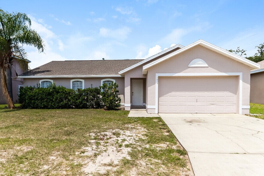 Primary Photo - 4618 Great Blue Heron Dr