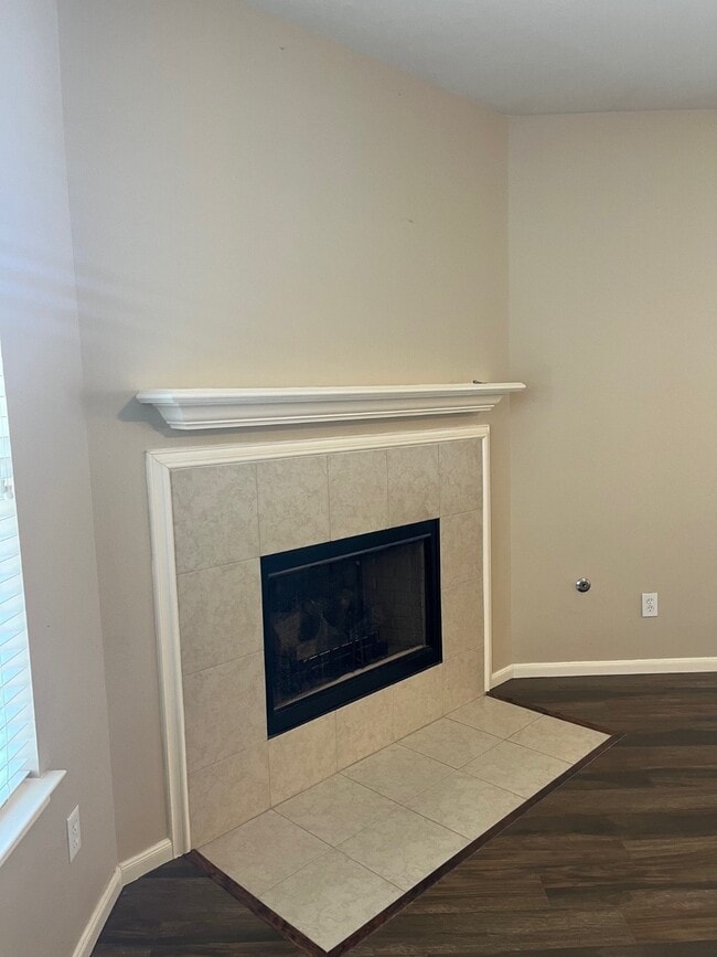 Building Photo - 16806 Empty Ness Dr