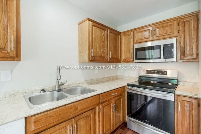Building Photo - Heatherwood Subdivision!