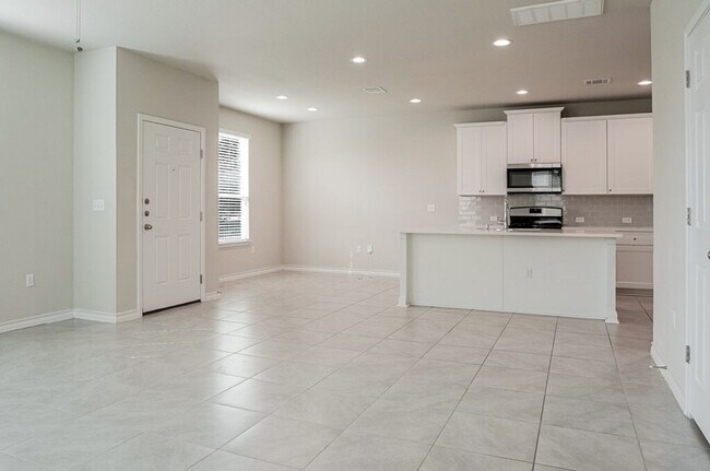 Building Photo - 5306 Golden Canary Ln