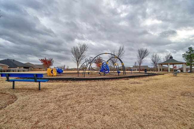 Building Photo - Deer Creek Schools