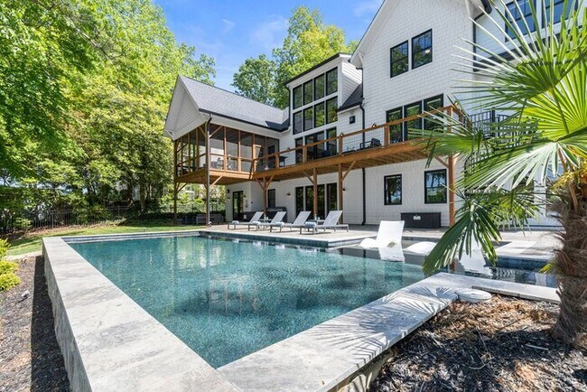 Building Photo - Northshore Landing