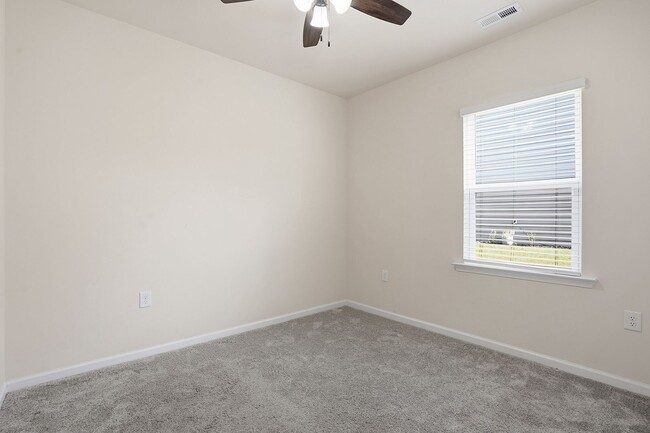 Building Photo - AVAILABLE AUGUST 1- NOW! BEAUTIFUL 2 STORY HOME IN FUQUAY-VARINA