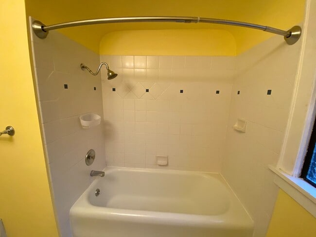 Building Photo - Seattle Home - Phinney Ridge